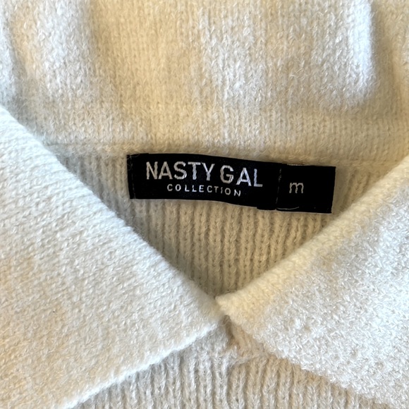 Nasty Gal sleeveless sweater. Size m. Never worn - Picture 3 of 3